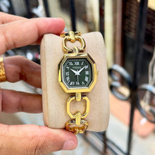 Luxury Gold-Tone Bracelet Analog Watch for Women | Premium Roman Dial | Elegant Party & Daily Wear