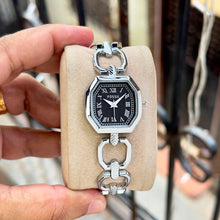 Luxury Gold-Tone Bracelet Analog Watch for Women | Premium Roman Dial | Elegant Party & Daily Wear